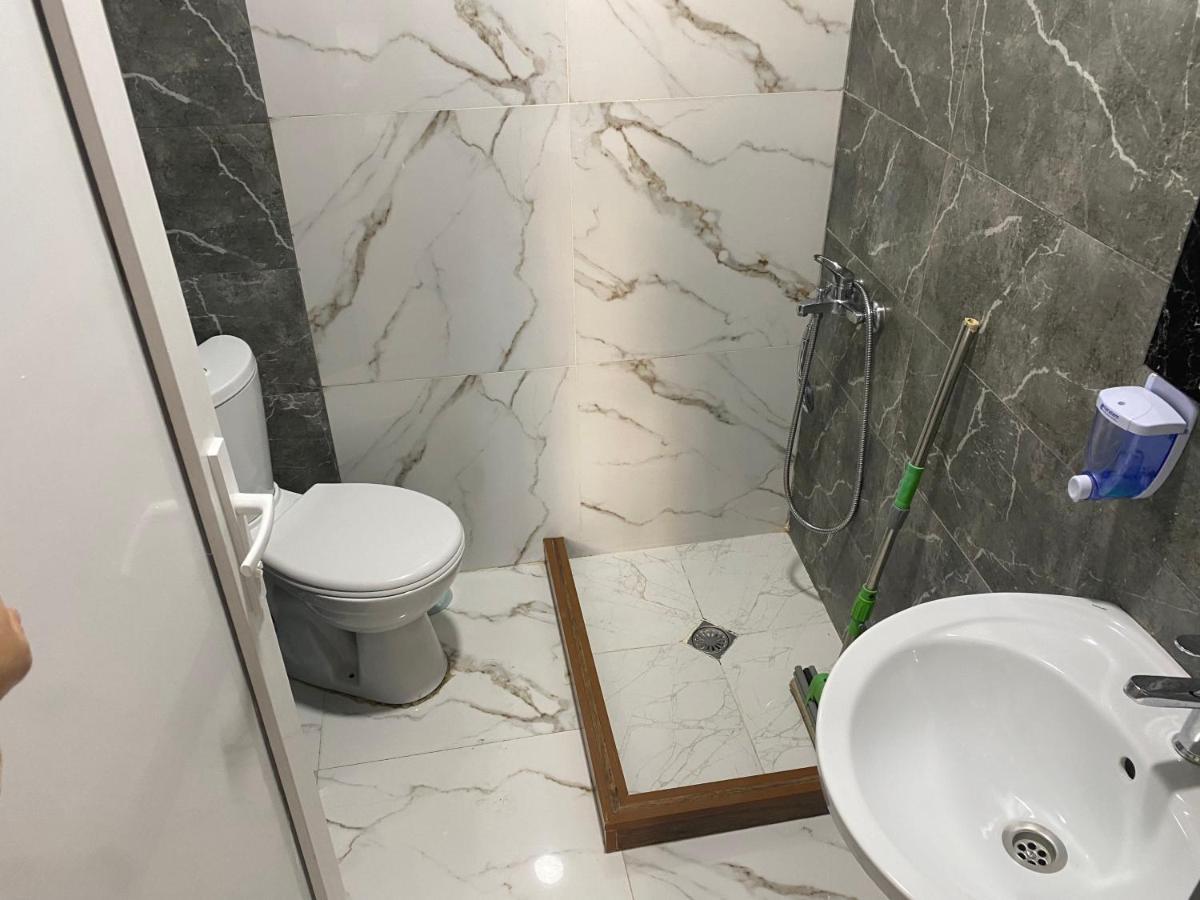 Apartment - Nino Batumi Bagian luar foto