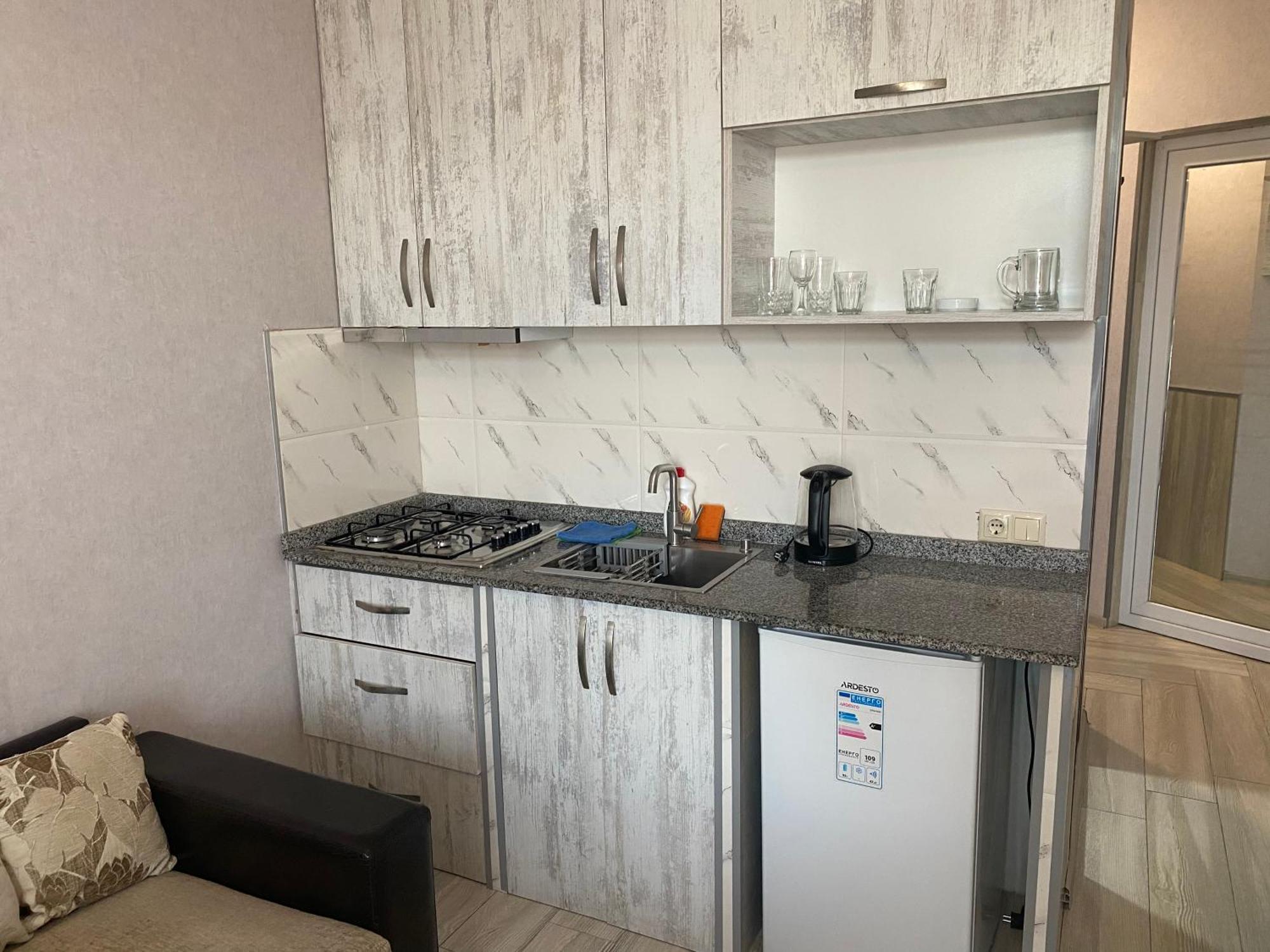 Apartment - Nino Batumi Bagian luar foto