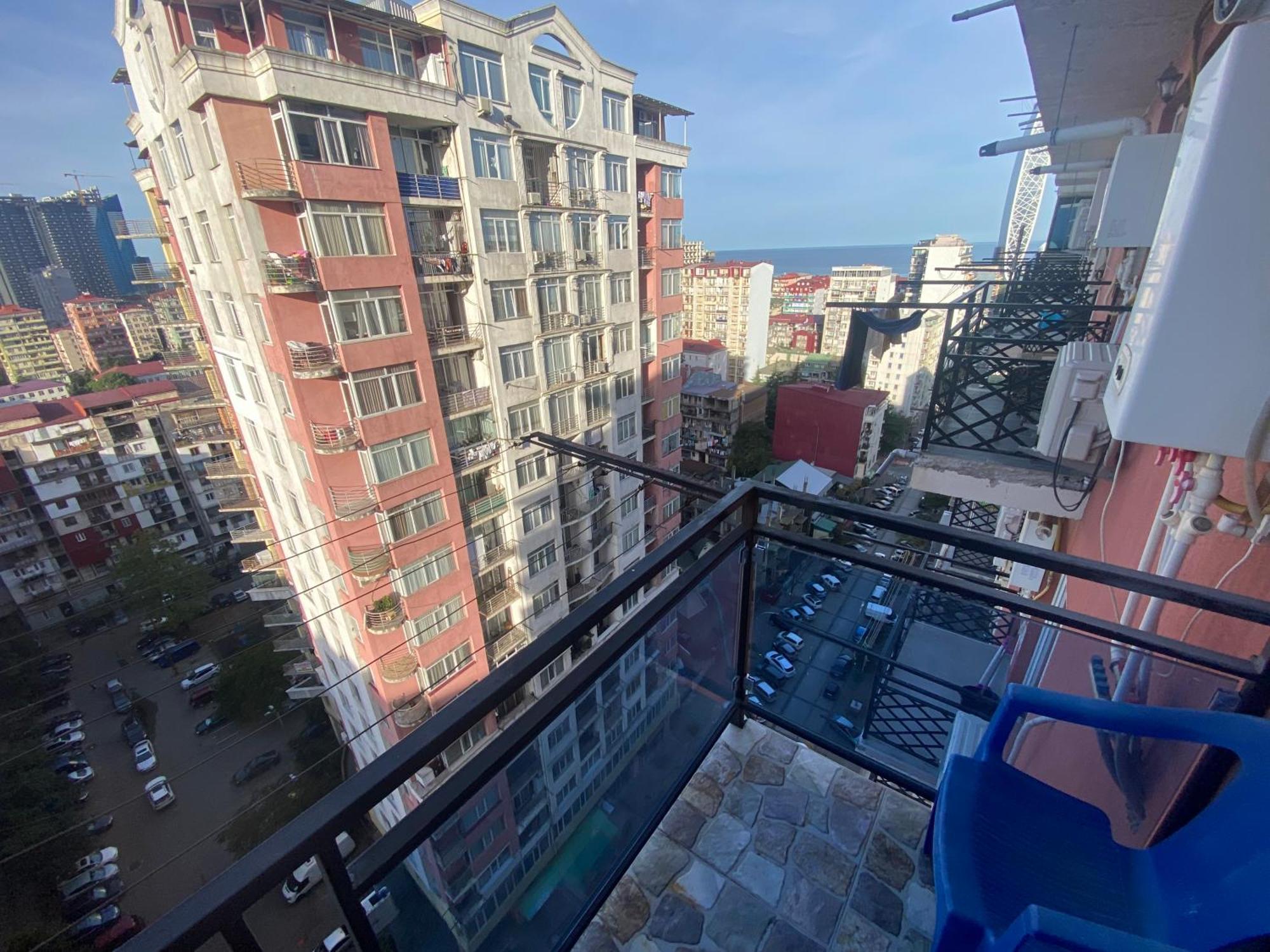 Apartment - Nino Batumi Bagian luar foto
