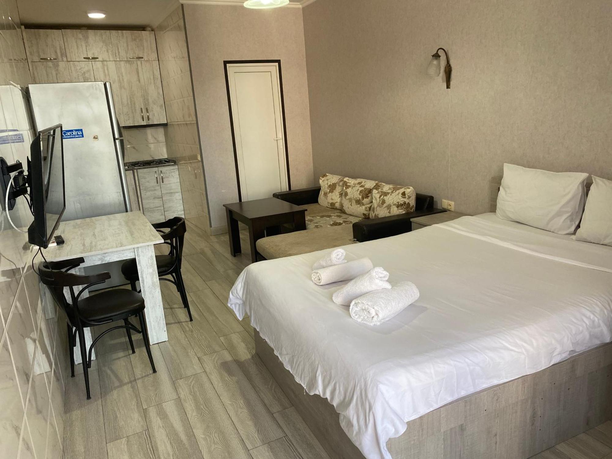 Apartment - Nino Batumi Bagian luar foto